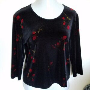 Sweet romance velour pullover top black with red roses